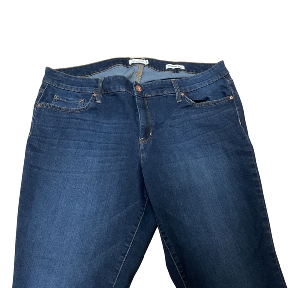 Jessica Simpson Women's Size 20W Forever Rolled Skinny Jeans Dark Wash Stretchy - Picture 3 of 6